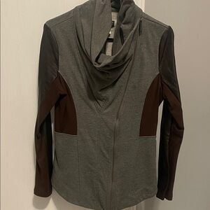 VENUS Gray and Brown Women's Sweater